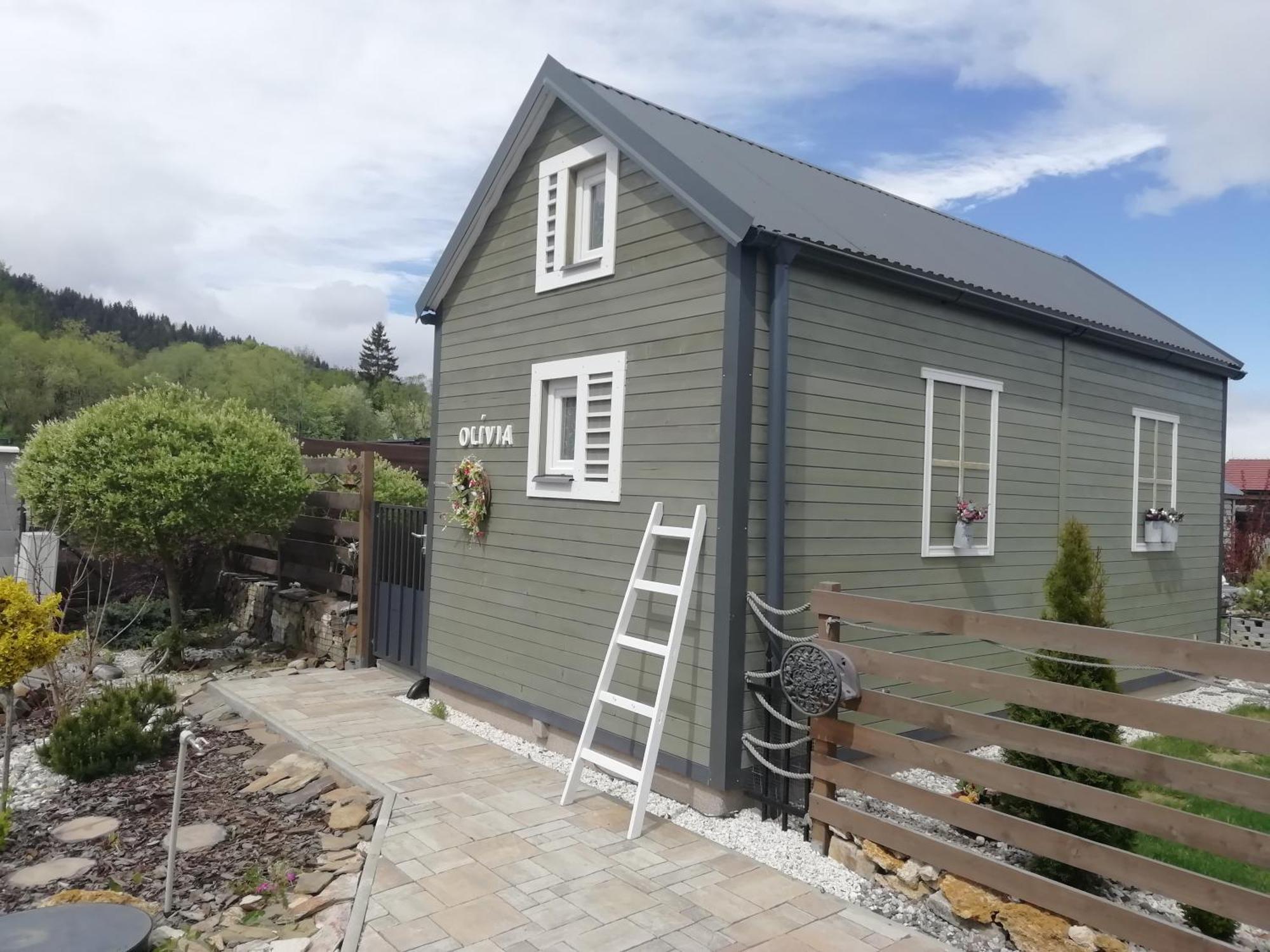 Tiny House Olivia Daire Liptovský Hrádok Dış mekan fotoğraf